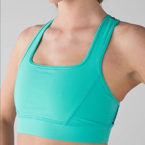 Lululemon sports bra